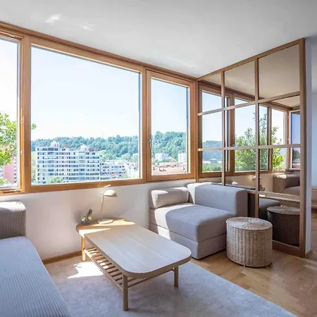 Apartament Tjs Temple With Castle View *