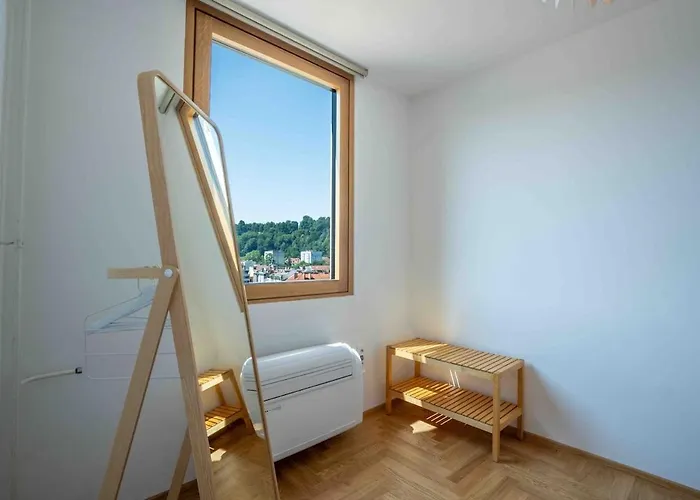 Apartment Tjs Temple With Castle View *