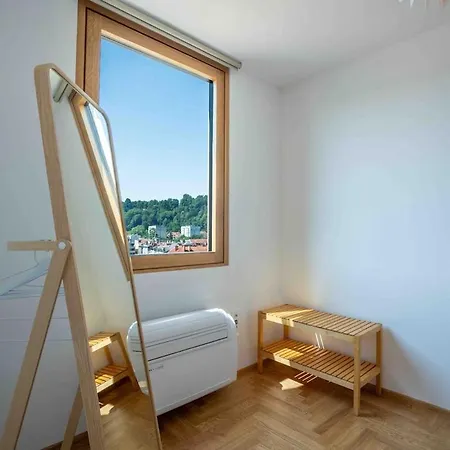 Apartma Tjs Temple With Castle View *